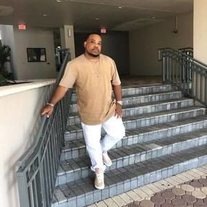 Meet your Posher, Darence